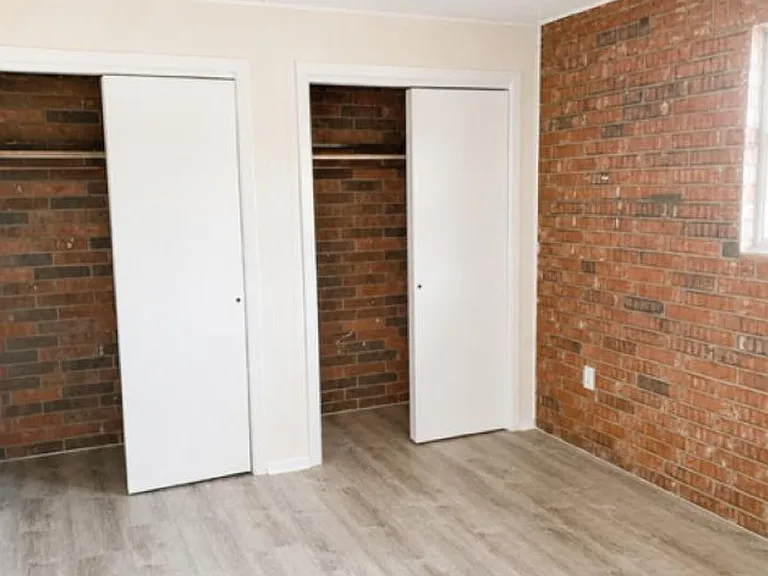 208 Forrest Dr #B — Photo 4