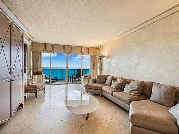 3rd image of 17555 Collins Ave APT 1203