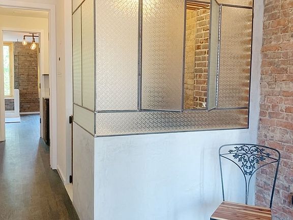 3rd image of 386 Metropolitan Ave #3R