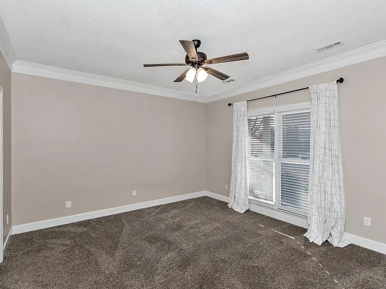 126 Suddith Ln — Photo 8
