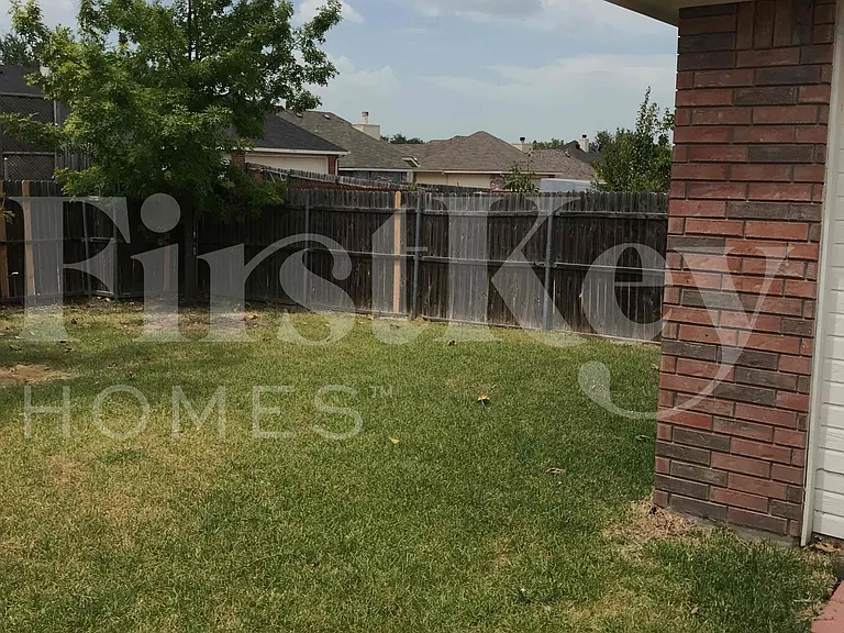 1027 Sea Shell Dr — Photo 16