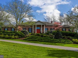 1558 Hearthside Dr, Chambersburg, PA 17202