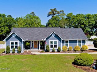 112 Magens Way, Cedar Point, NC 28584