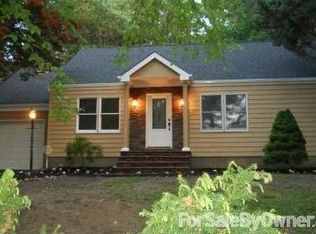 82 Laurel Hill Rd, Northport, NY 11768