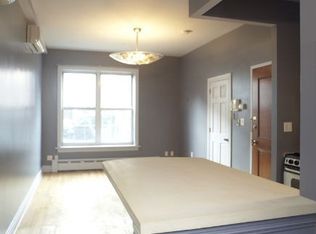 198 Monitor St APT 1A, Brooklyn, NY 11222
