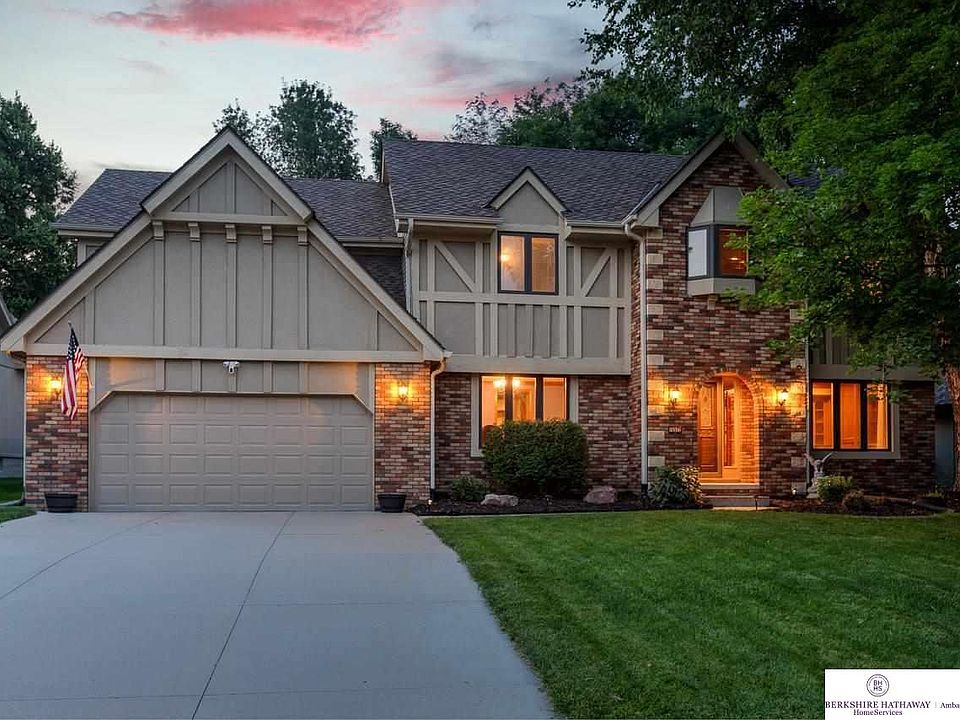 1st image of 16572 Nina Cir