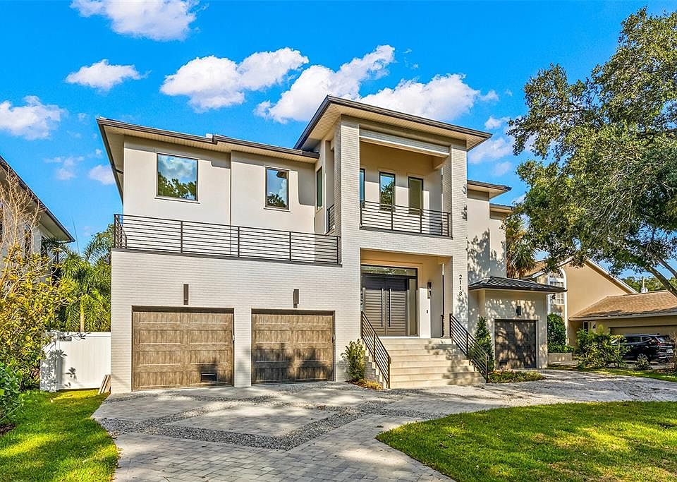 1st image of 2118 S Hesperides St