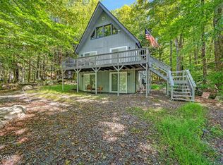 10 Dunhill Ct, Lake Ariel, PA 18436