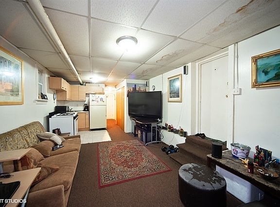 5th image of 3340 W Potomac Ave #1