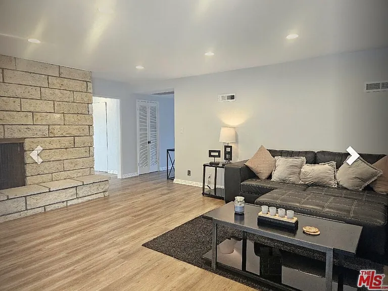 5904 Laramie Ave — Photo 6