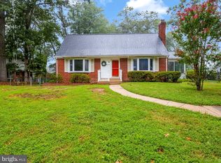 8104 Glover Ct, Springfield, VA 22152