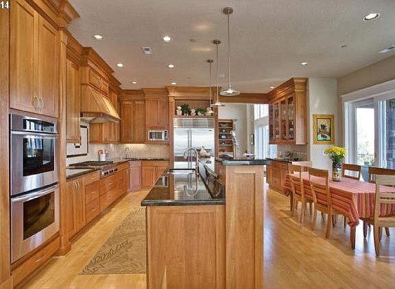 4th image of 23150 SW Stafford Hill Dr