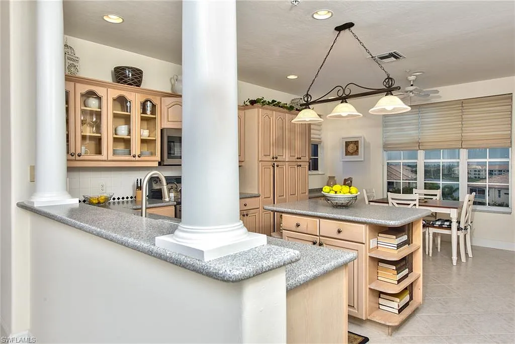 2 bed, 2.0 bath, 2056 sqft, $5,500 — Photo 4