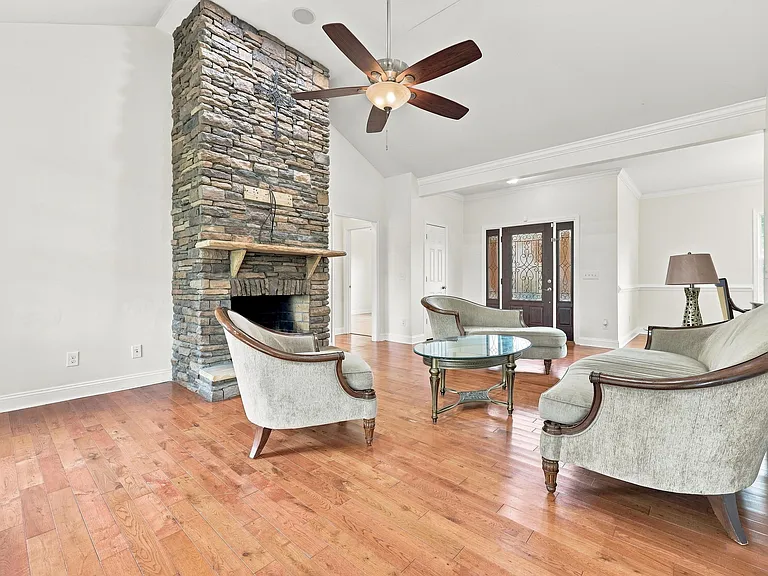 494 Asset Pkwy — Photo 20