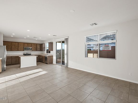 5th image of 16484 W WHISPERING WIND Drive