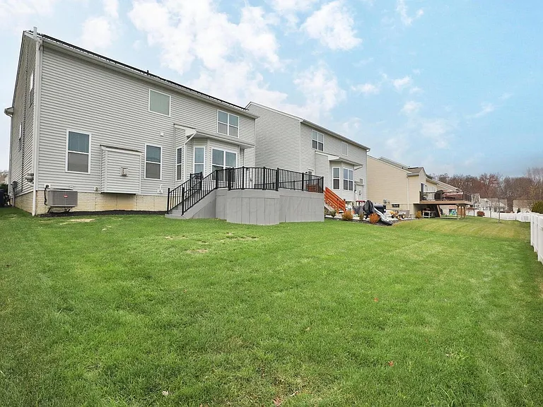6138 Prosen Dr — Photo 12