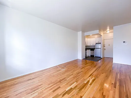 Rented by City Connections Realty | media 14