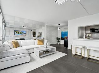 Golden Isles Yacht Club, Hallandale, FL 33009