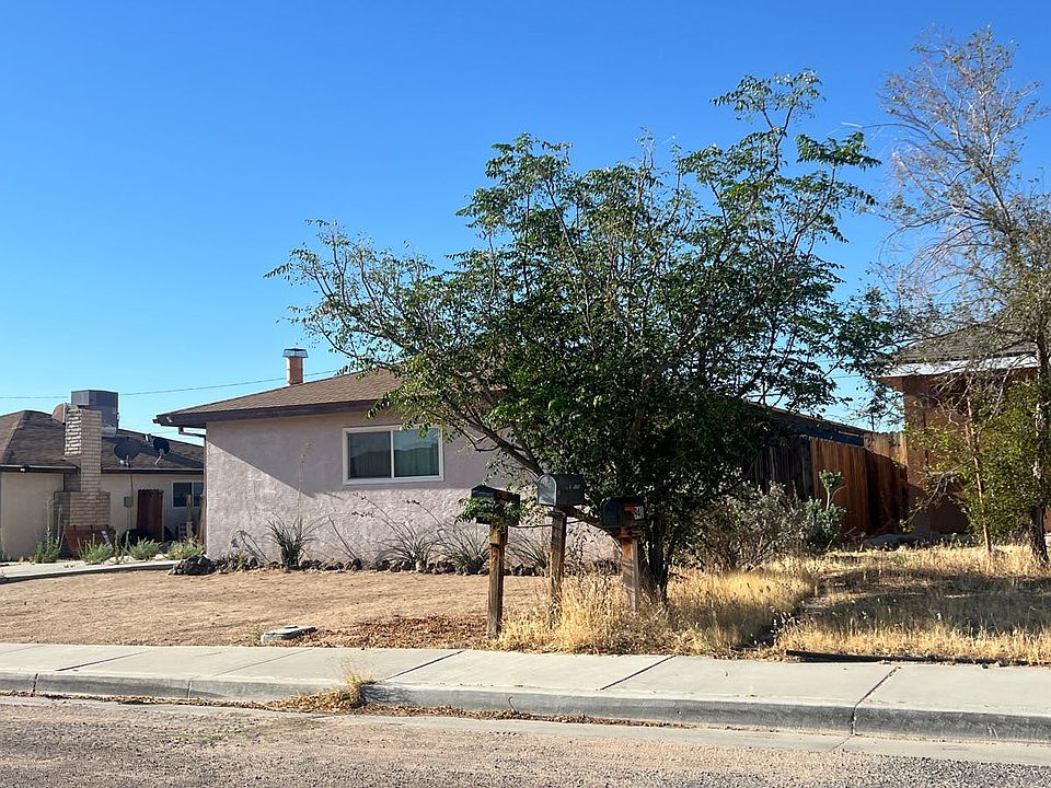 2nd image of 937 W Coronado Ave