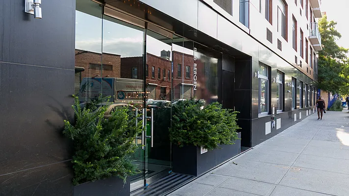 Rented by Nooklyn NYC LLC | media 20