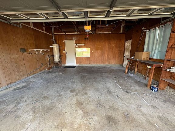 4th image of 1335 W Princeton Ave