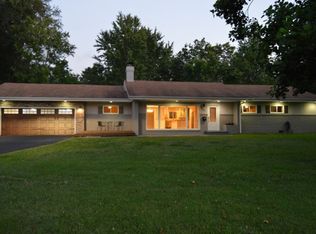 907 W Bain St, Dexter, MO 63841