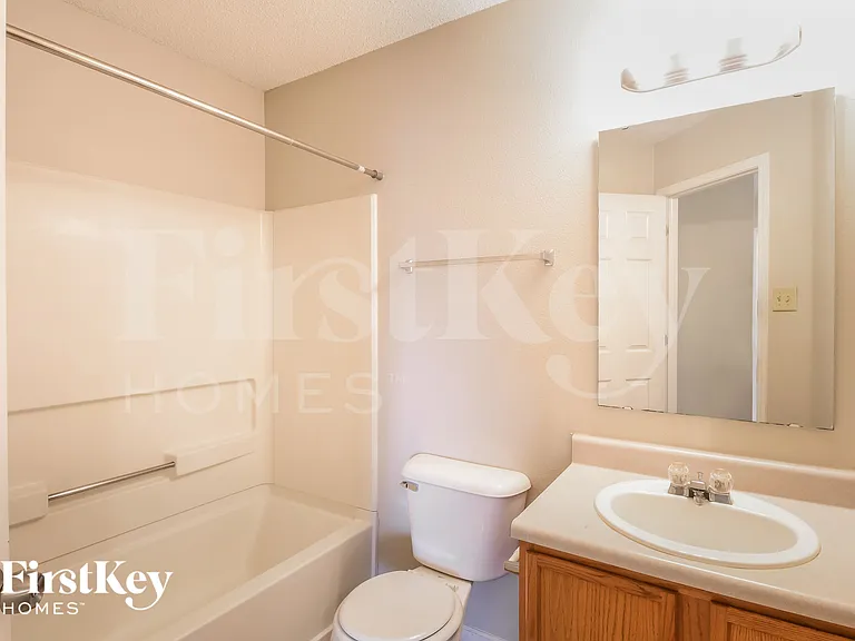 2332 Providence Ct — Photo 14