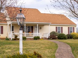 39 Windermere Rd, Stuarts Draft, VA 24477