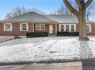 1300 NW 5th Street Ter, Blue Springs, MO 64014