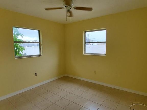 2nd image of 2036 28th St