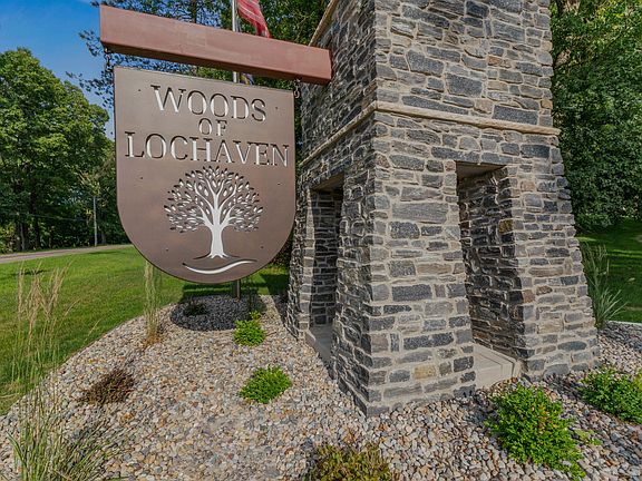 2nd image of 1222 Lochaven Cir
