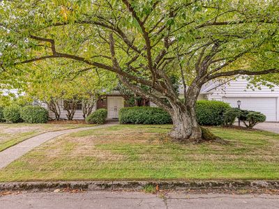 4225 SW 51st Pl, Portland, OR, 97221