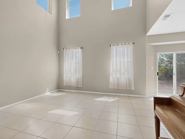 968 Molten Pl NW — Photo 8