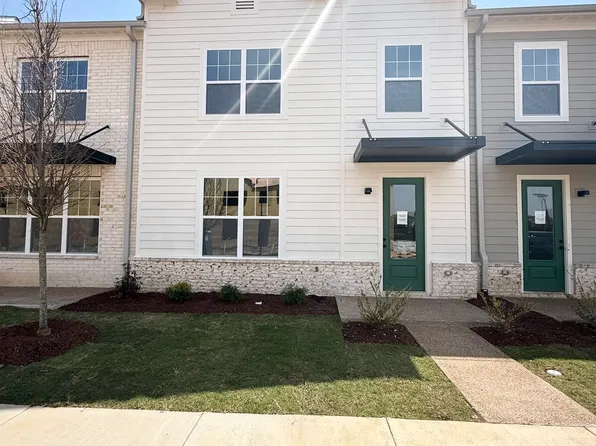 3048 Portage Dr, Bartlett, TN 38135