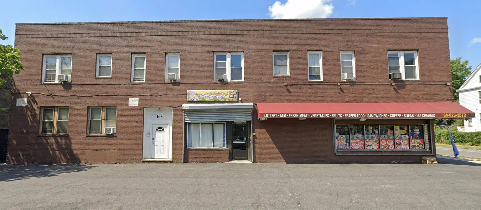 2 bed, 800 sqft, $1,800 — Photo 1