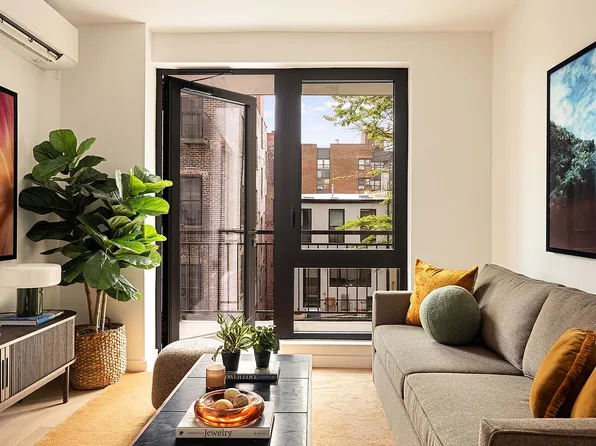 194 Bainbridge St #207, Brooklyn, NY 11233