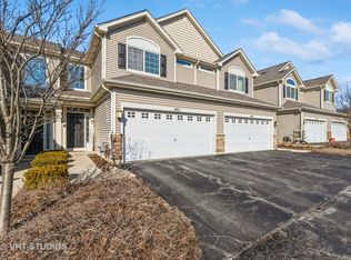 465 S Jade Ln, Round Lake, IL 60073