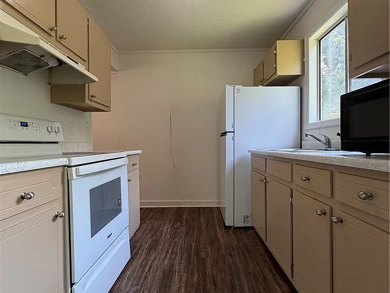 2835 Cherokee Rd — Photo 10