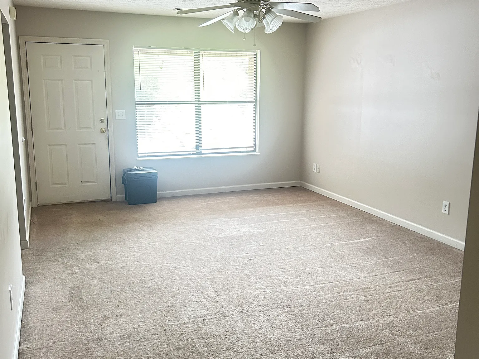 2 bed, 1068 sqft, $1,700 — Photo 4
