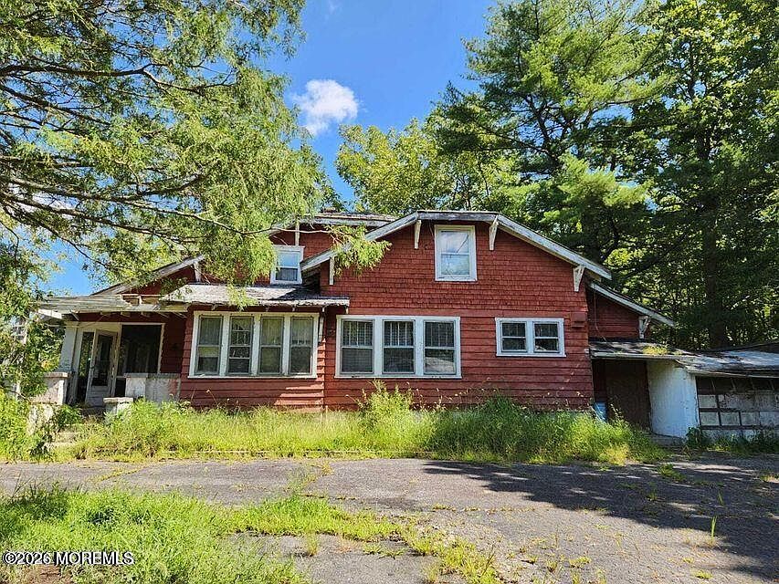 1st image of 465 Lakewood Farmingdale Road