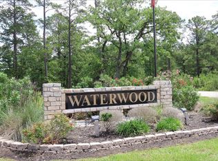 60877 Castle Harbor Ln, Huntsville, TX 77320