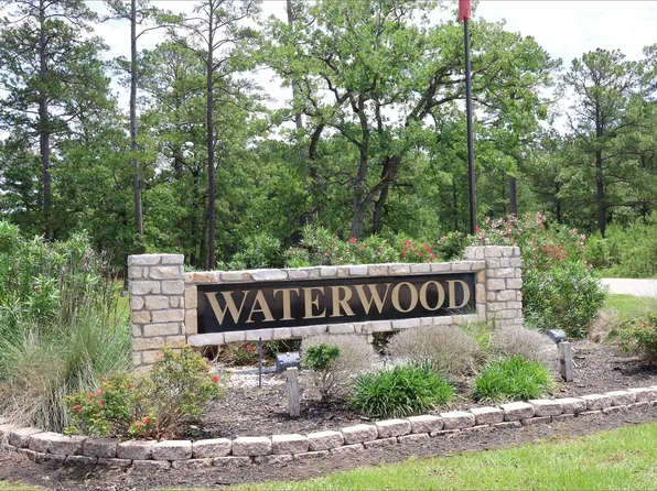 60877 Castle Harbor Ln, Huntsville, TX 77320