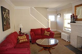 4th image of 1610 Parkwood Rd