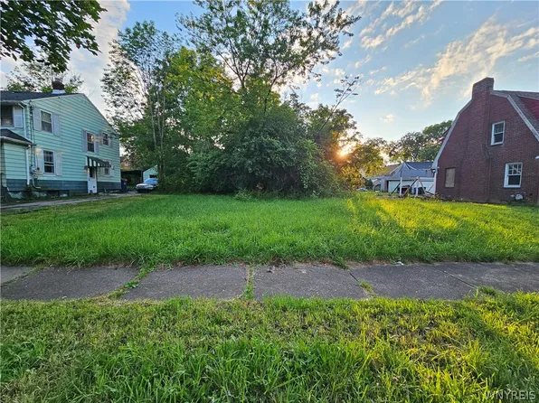 4018-4022 Bell St #20, Niagara Falls, NY 14305