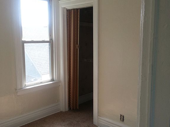 3rd image of 187 Melrose St APT 3