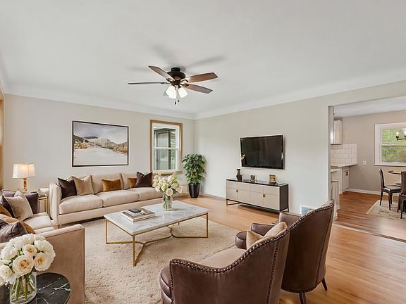 4th image of 4714 7th St NE