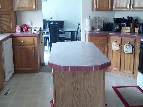 5th image of 29608 Ashford Dr