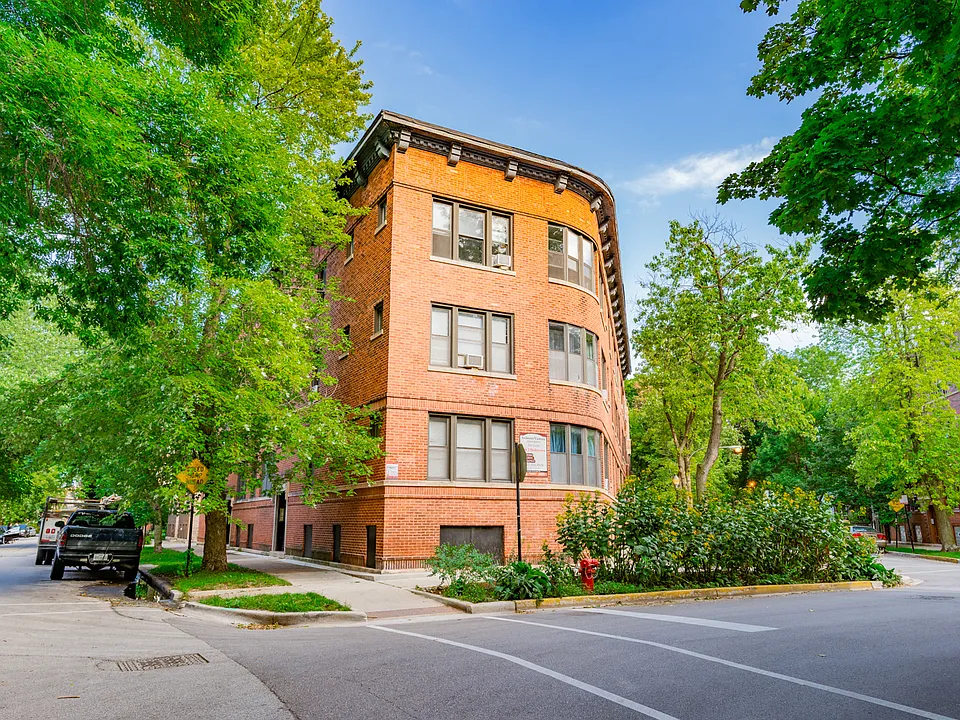 1267-71 W. Ardmore/1286-88 N. Victoria