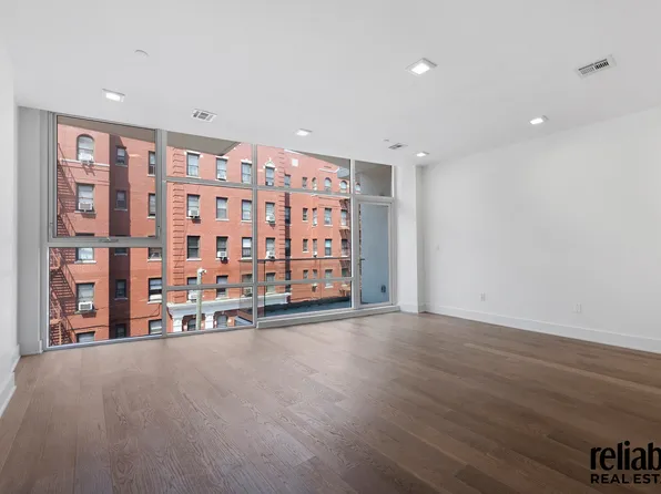 1769 East 13th Street image 3 of 15