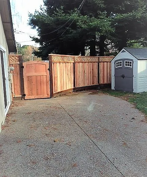 2701 Center Rd — Photo 24